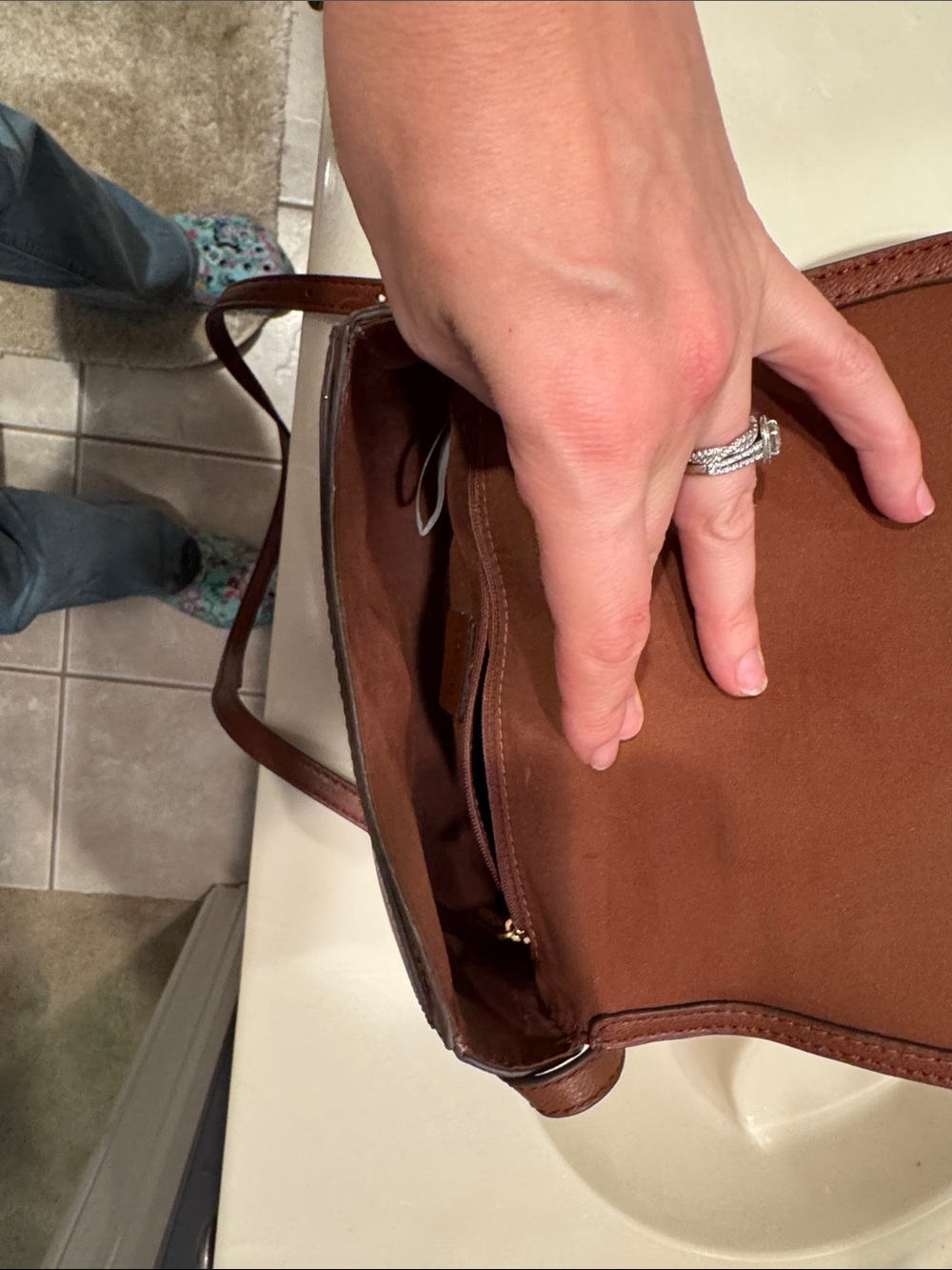 Fossil Saddle Crossbody Bag in Cognac Brown with Gold Hardware - Picture 10 of 10